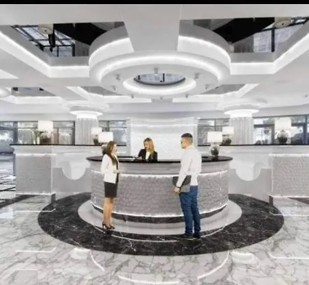 Hanza Tower Casino Sauna & Jacuzzi & Pool Appartamento Stettino