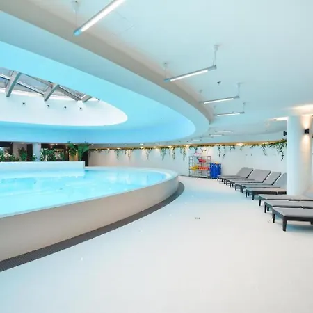 Appartamento Hanza Tower Casino Sauna & Jacuzzi & Pool